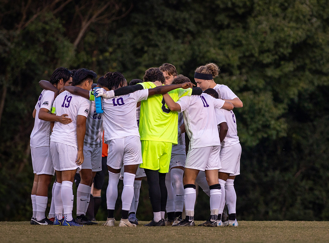 Koalas Fall to Bryan in a Road AAC Contest