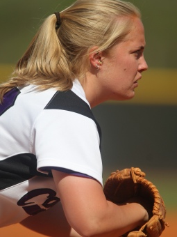 Softball Wins Weekend Double Header
