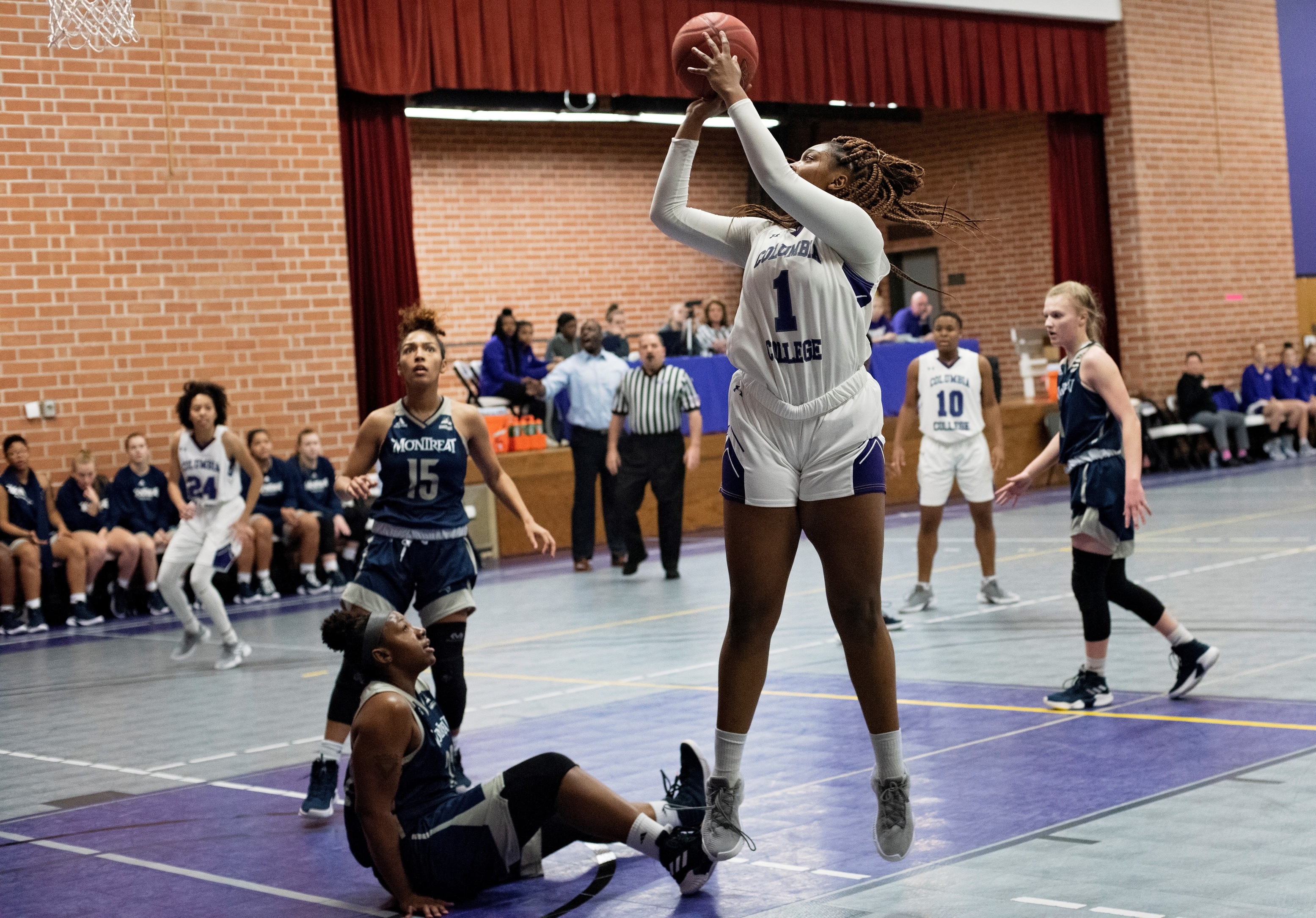 Varn Leads Koalas to Victory and Milestone